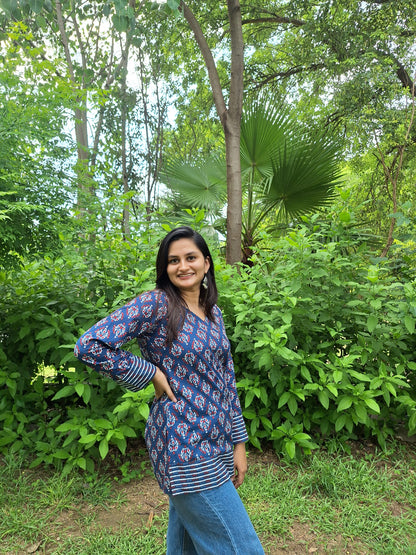 Rangriti  Short Kurti