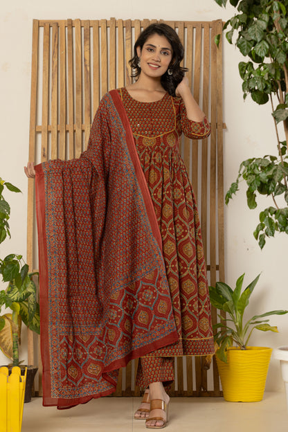 Sienna Ogee Printed Ankarakli Kurta Pant set with Dupataa