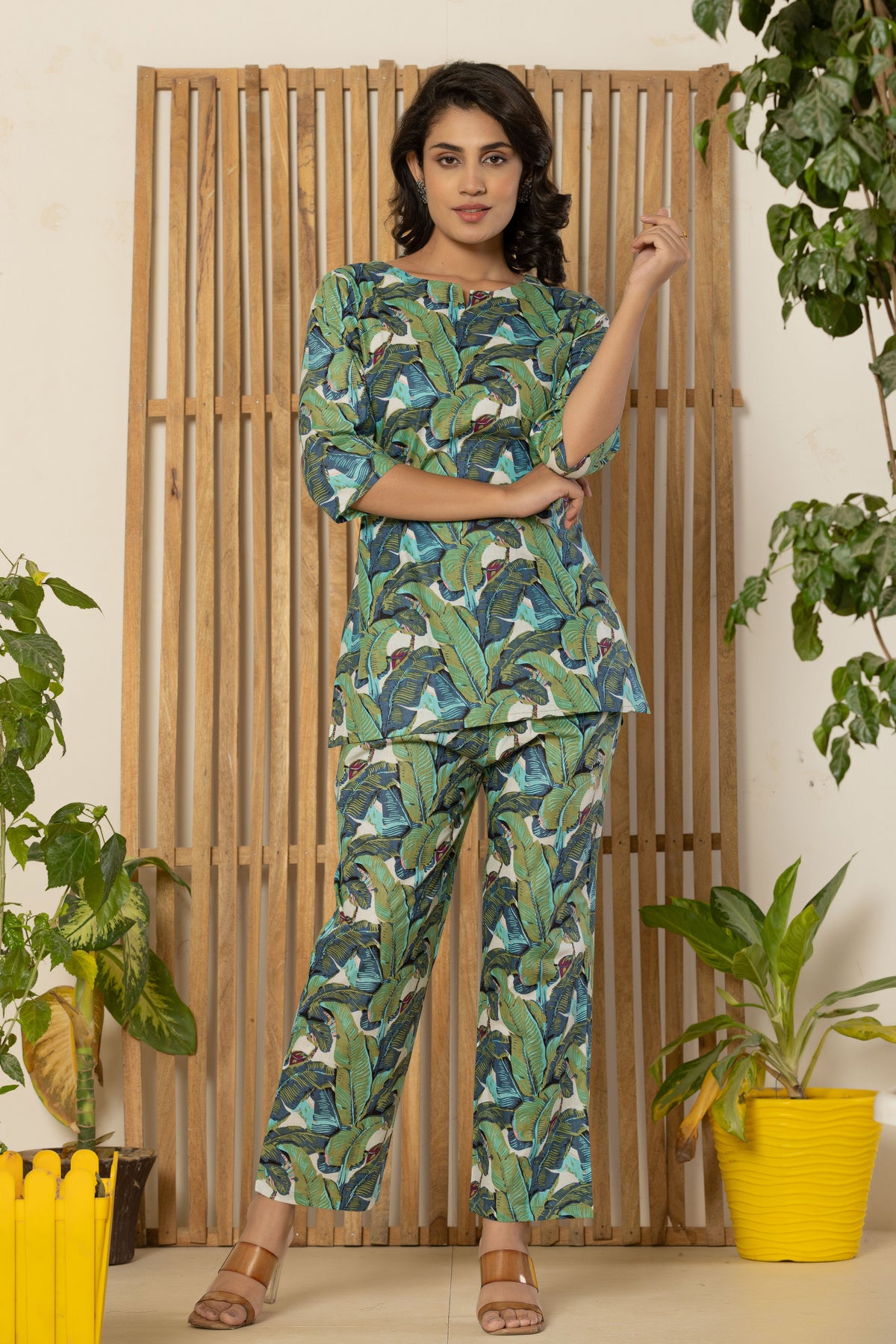 Green Leaf Printed Cotton Nightsuits