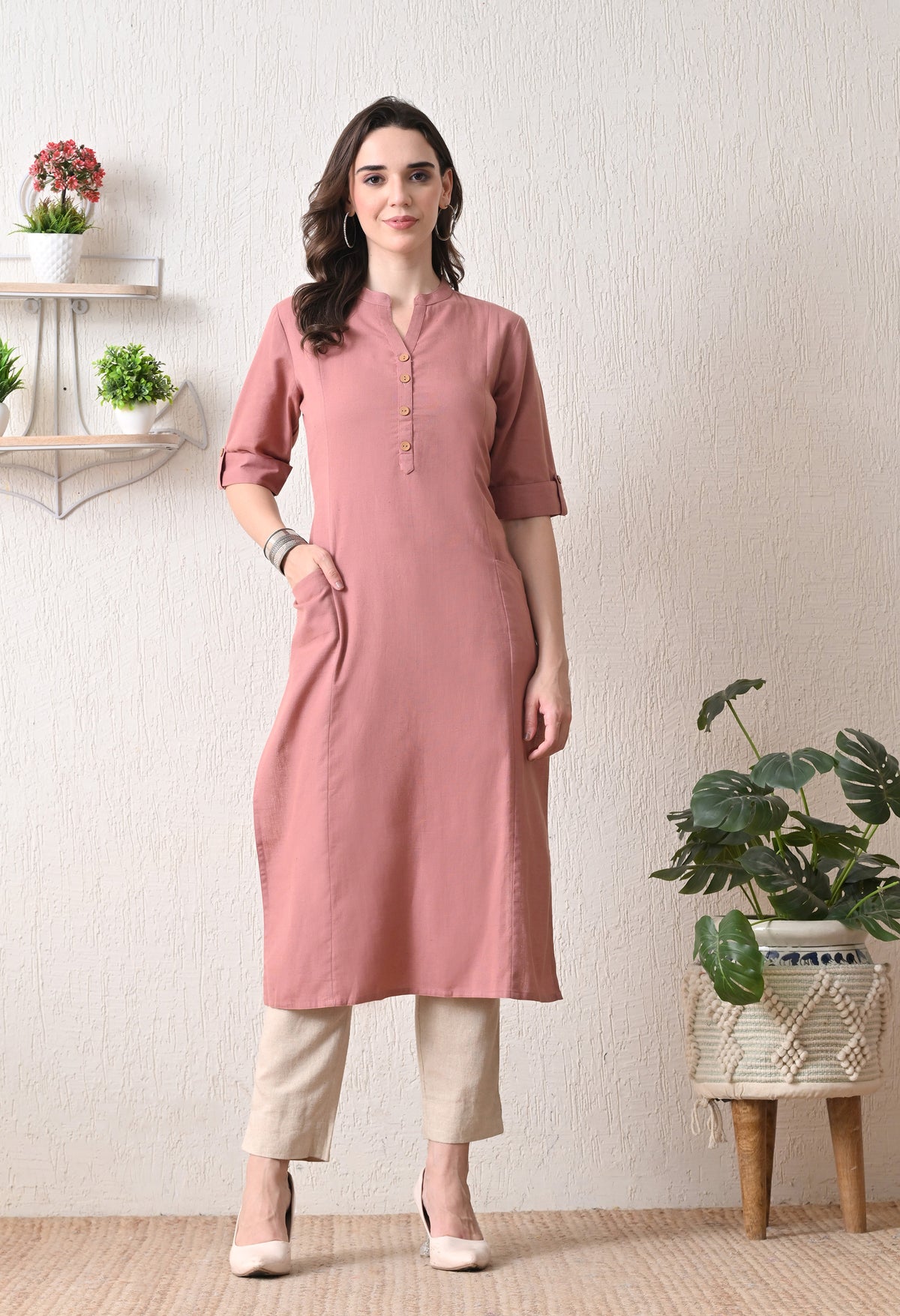 Rang-e-Gulab Straight Kurti